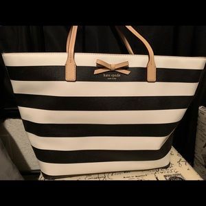 Kate Spade♠️ Medium Tote black/white